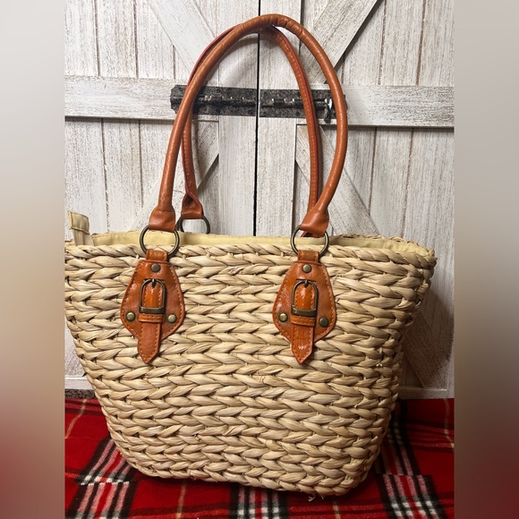 Straw Tote Bag with Tan faux Leather Handles - Picture 2 of 5